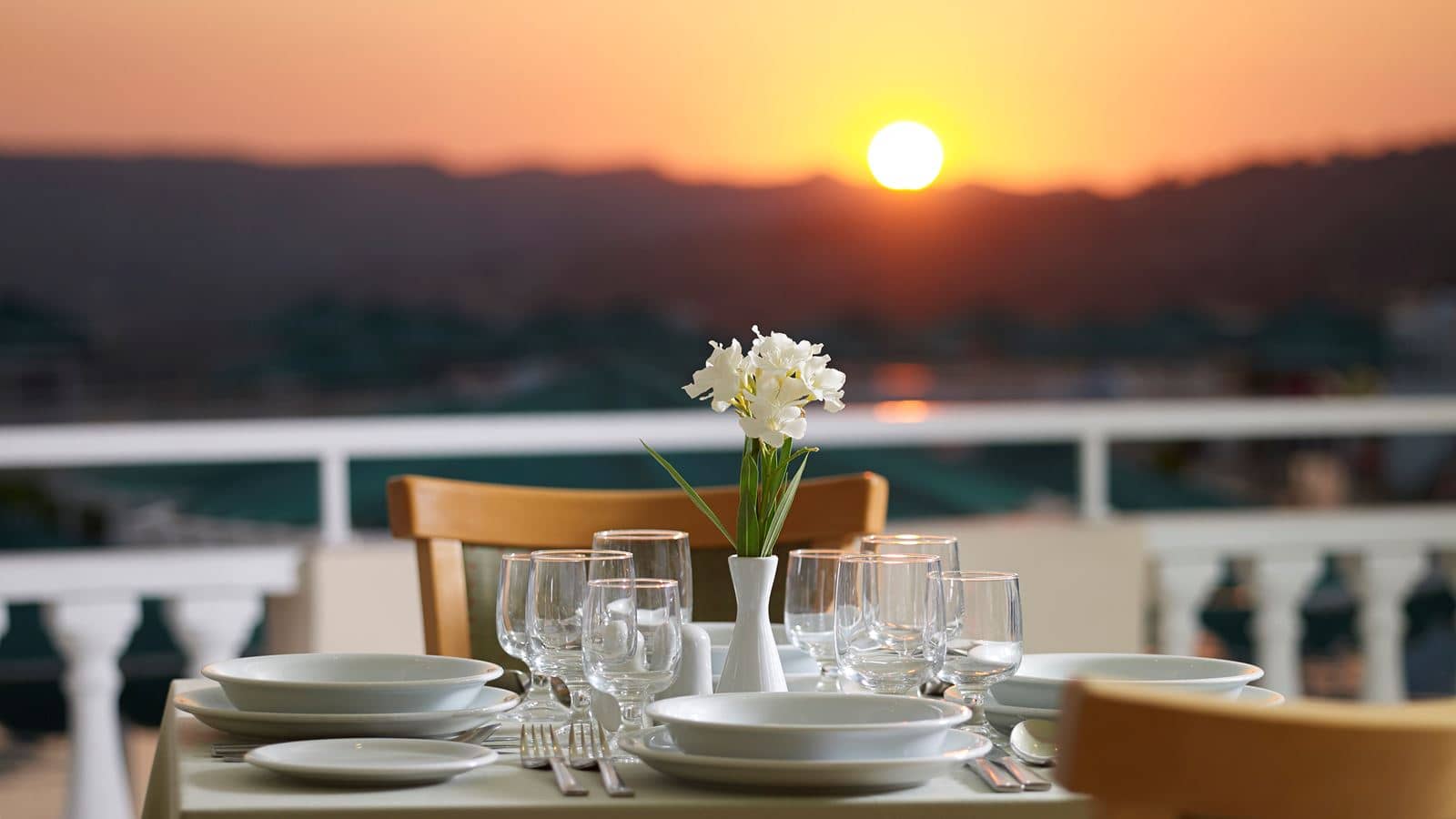 restaurants-main-restaurant-panorama