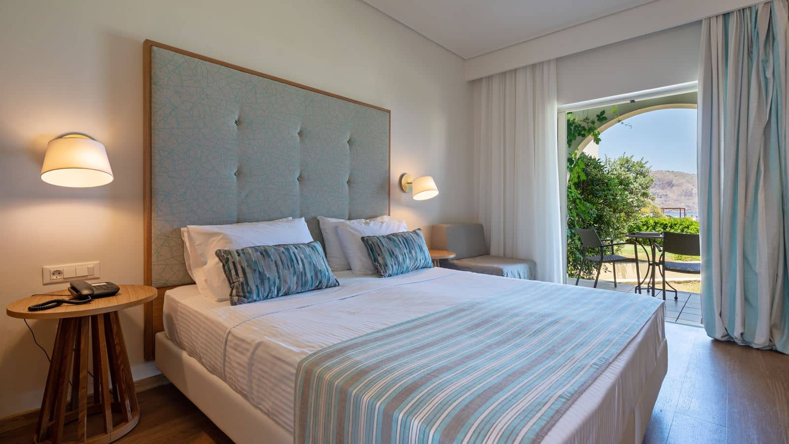 rooms-bungalow-sea-view