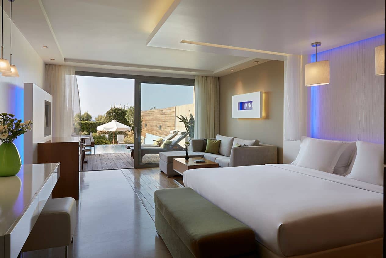rooms-elite-suite-private-pool-and-garden-partial-sea-view