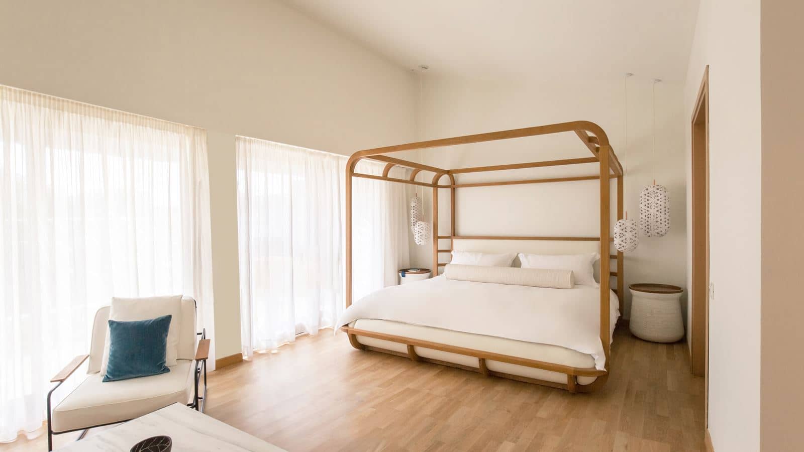 rooms-junior-suite-sea-view-private-heated-pool