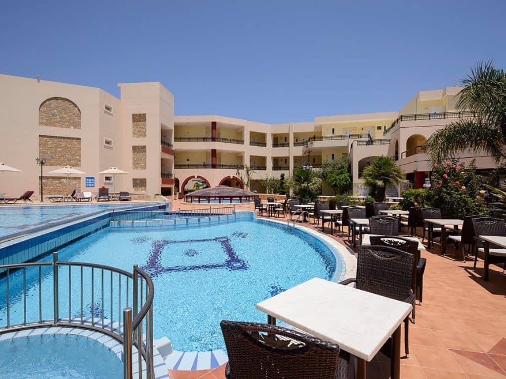pools-outdoor-pool
