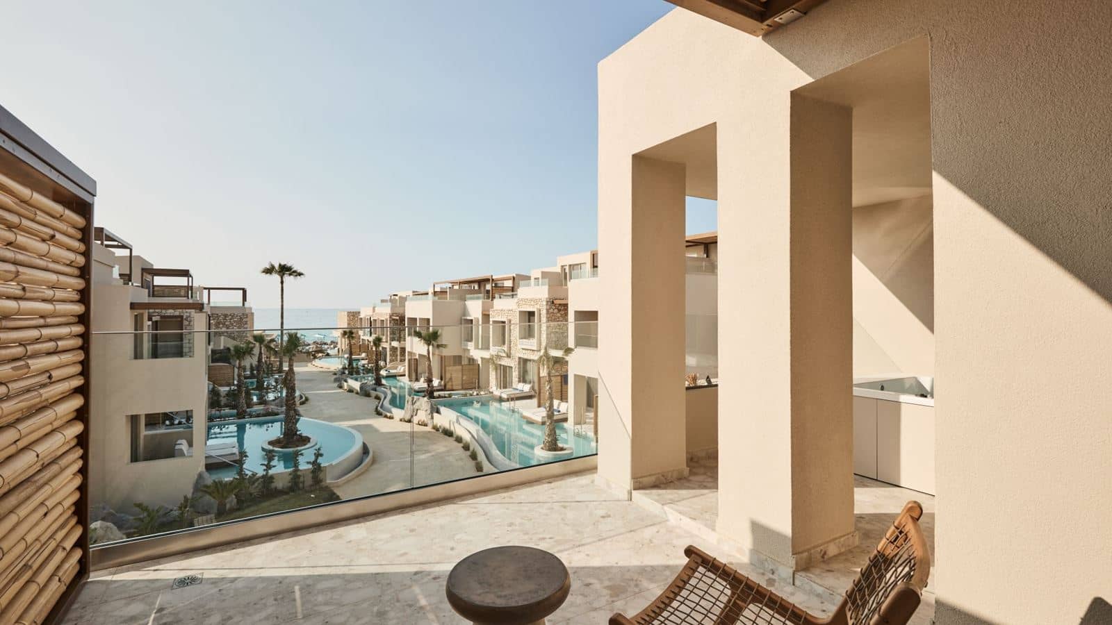 rooms-haven-1-bedroom-suite-seaview-outdoor-jacuzzi