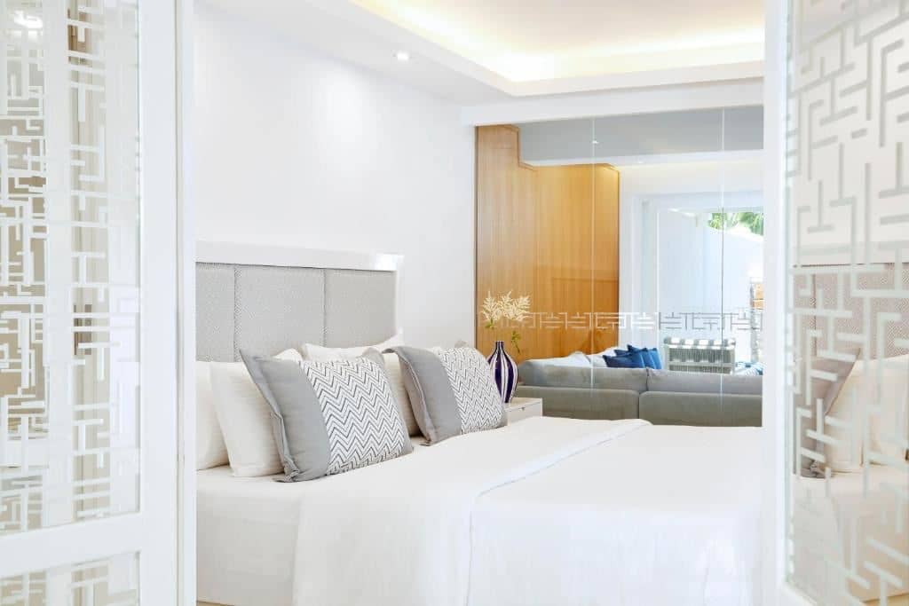 rooms-villa-beachfront-1-bedroom-jacuzzi