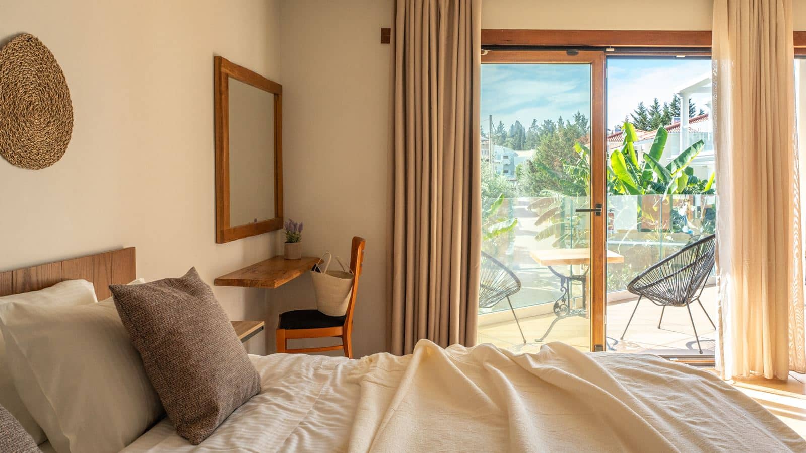 rooms-prenium-triple-room