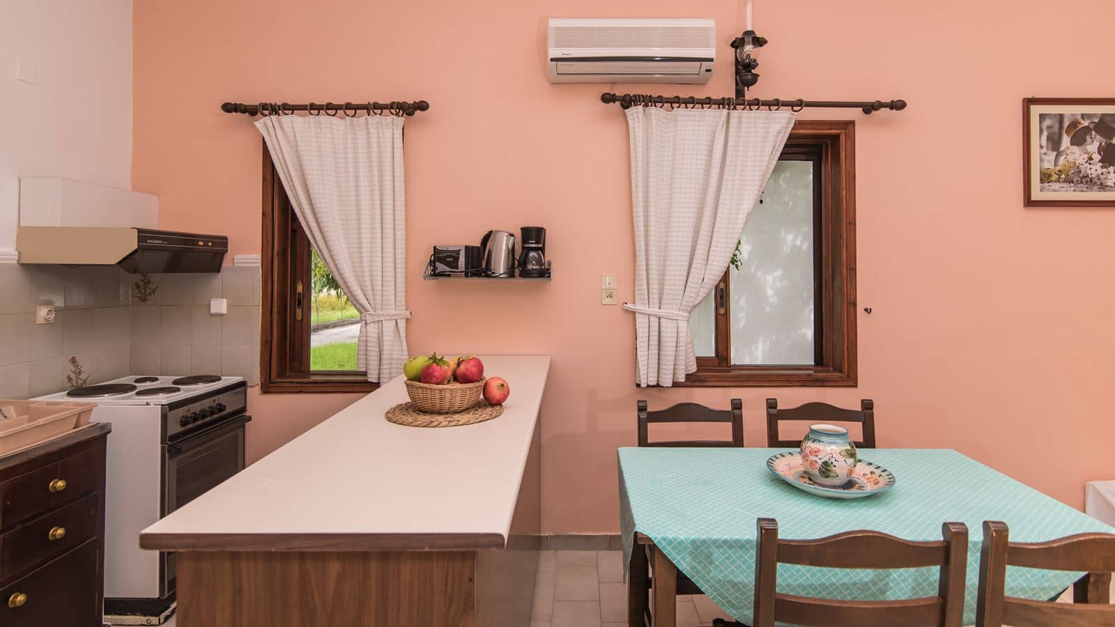 rooms-villa-classic-terrace