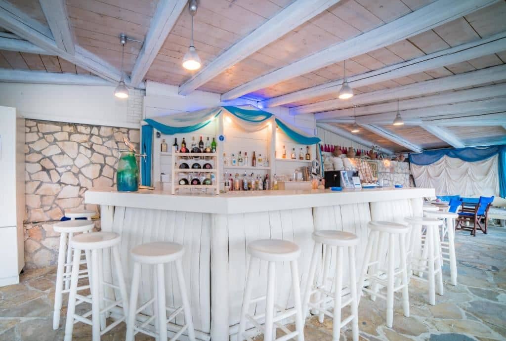 bars-pool-bar