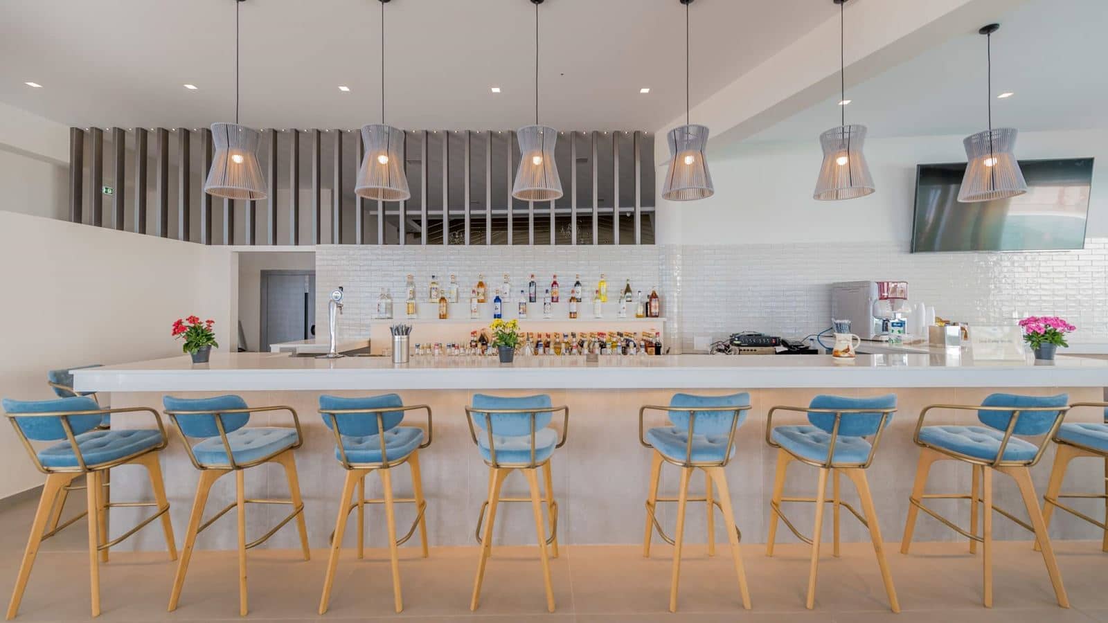 bars-the-ionian-bar