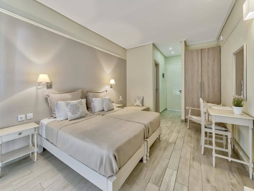 rooms-double-room-standard-plus-balcony