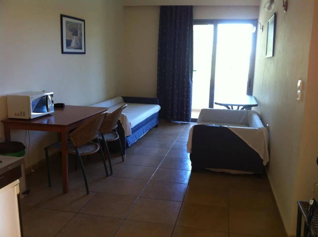 rooms-apartment-2-bedrooms
