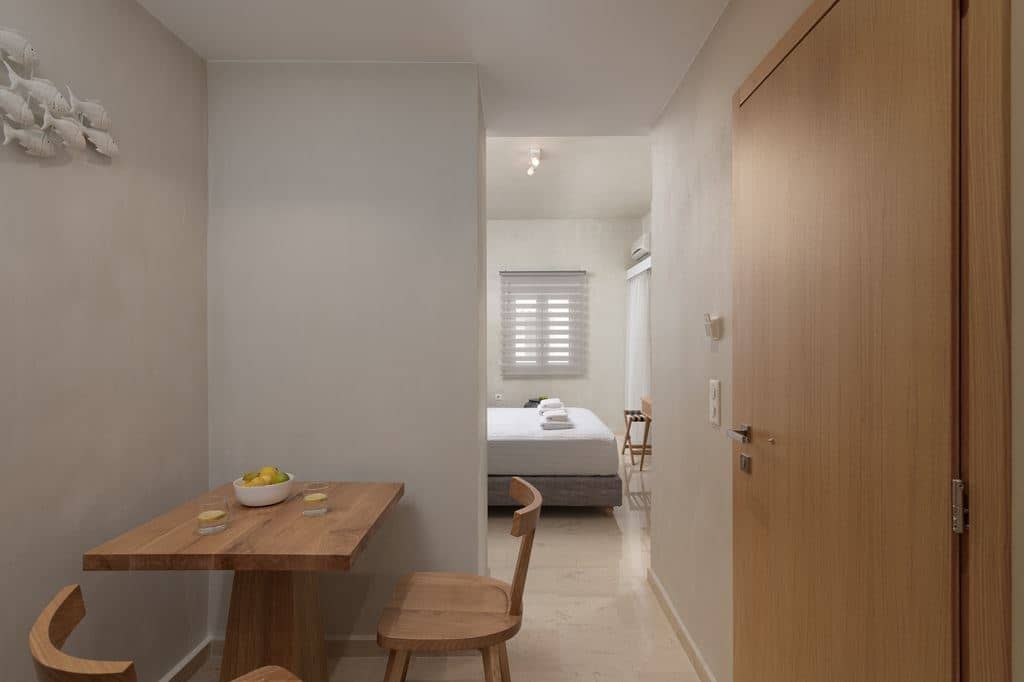 rooms-studio-deluxe-balcony