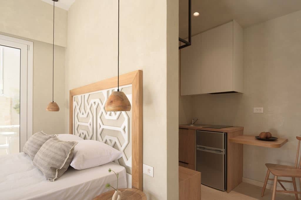 rooms-studio-deluxe-balcony