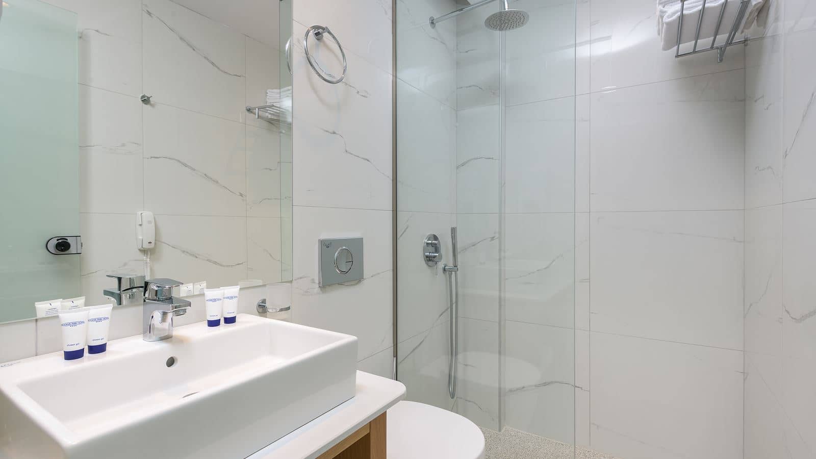 rooms-family-room