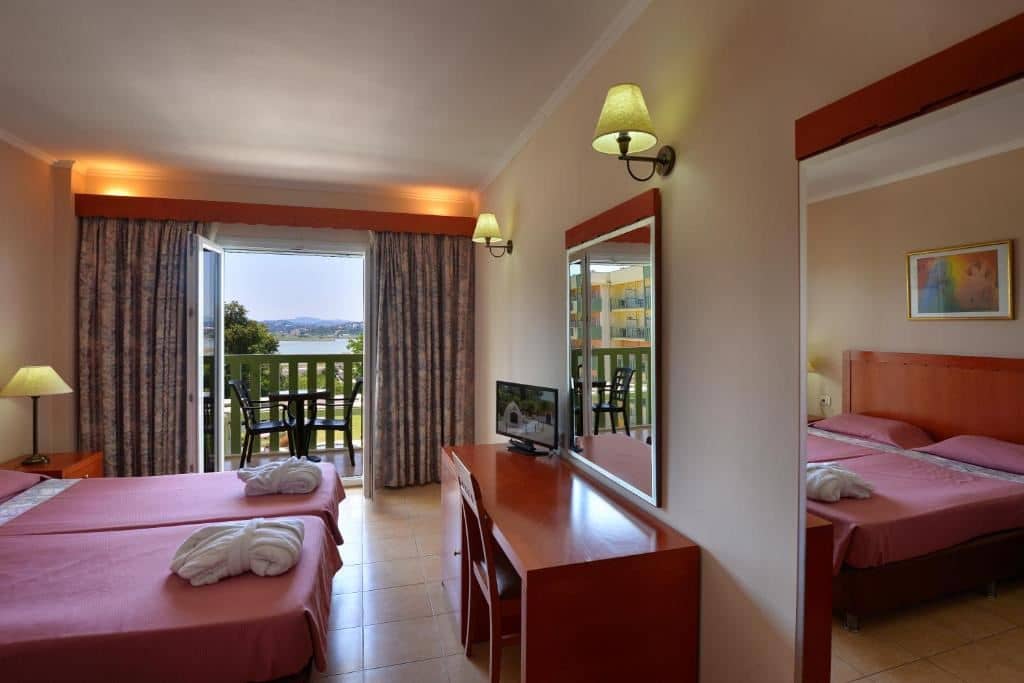 rooms-twin-lake-view