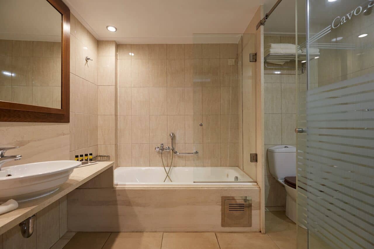 rooms-superior-deluxe-double-beach-front