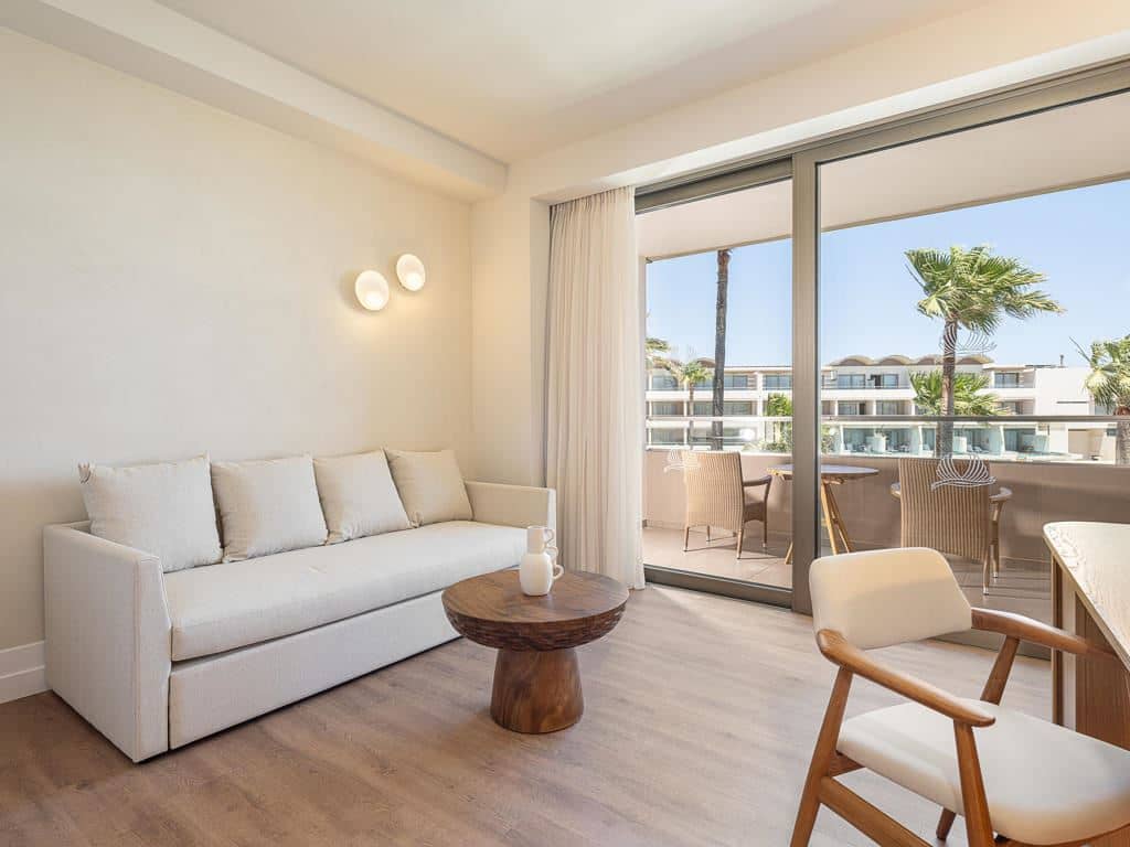 rooms-family-room