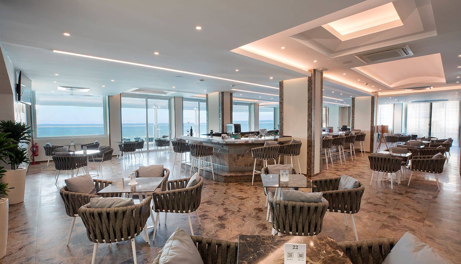 bars-main-bar