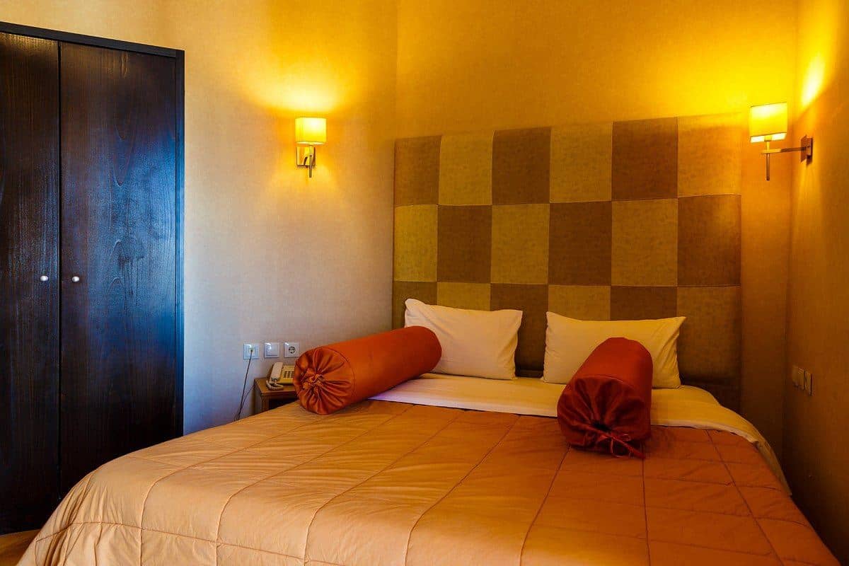 rooms-superior-room