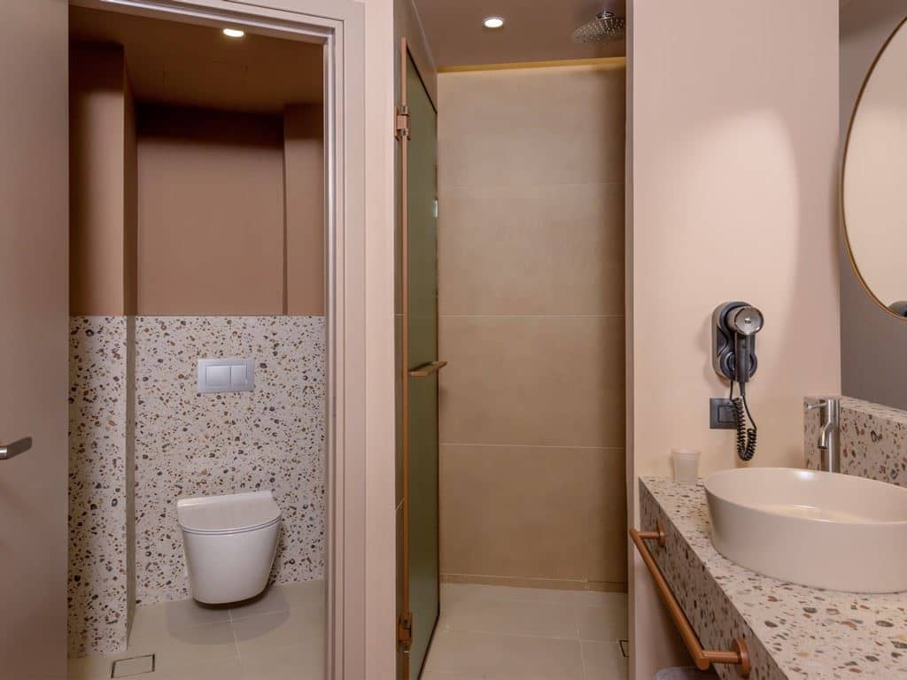 rooms-room-premium-double-balcony-or-terrace