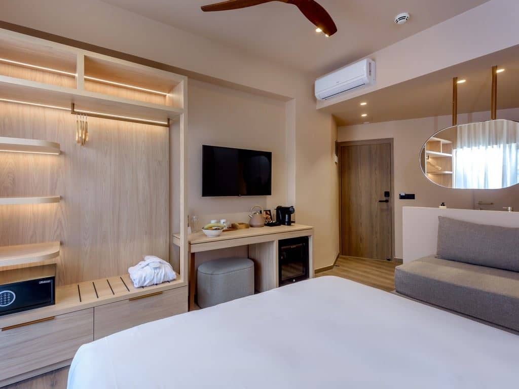 rooms-room-premium-double-balcony-or-terrace