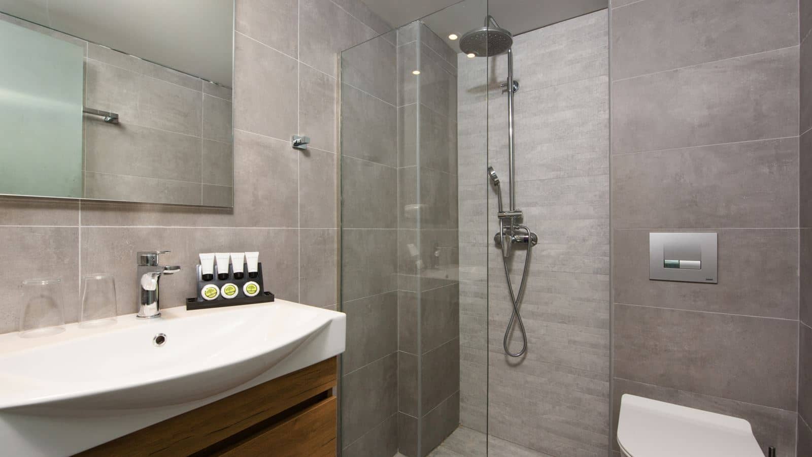 rooms-standard-double-garden-view