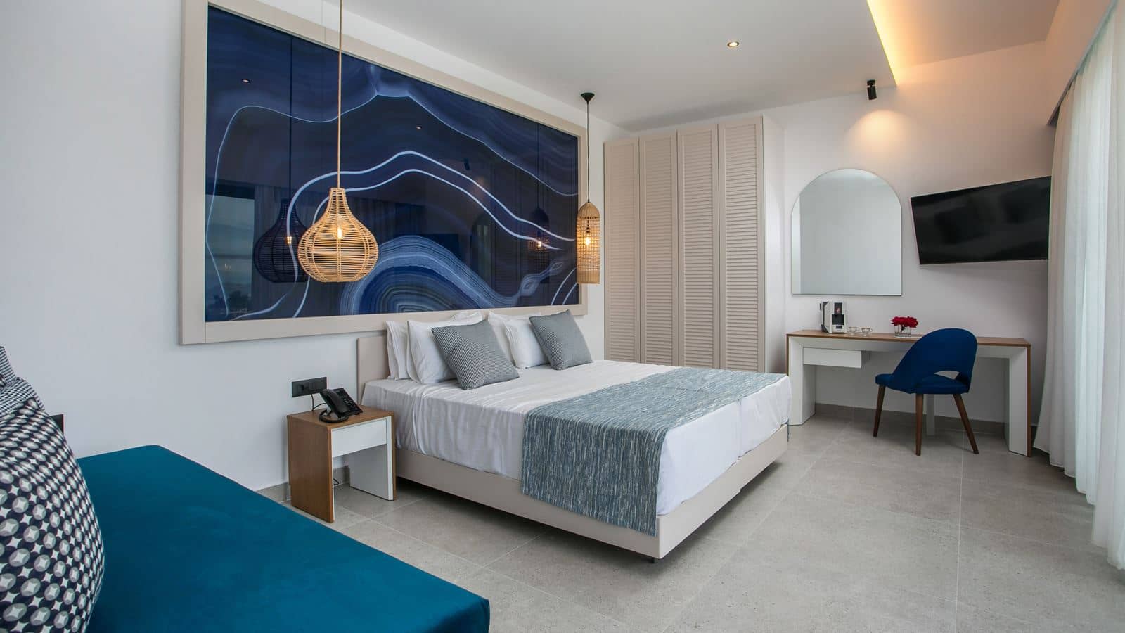rooms-superior-suites-side-sea-view-with-private-pool