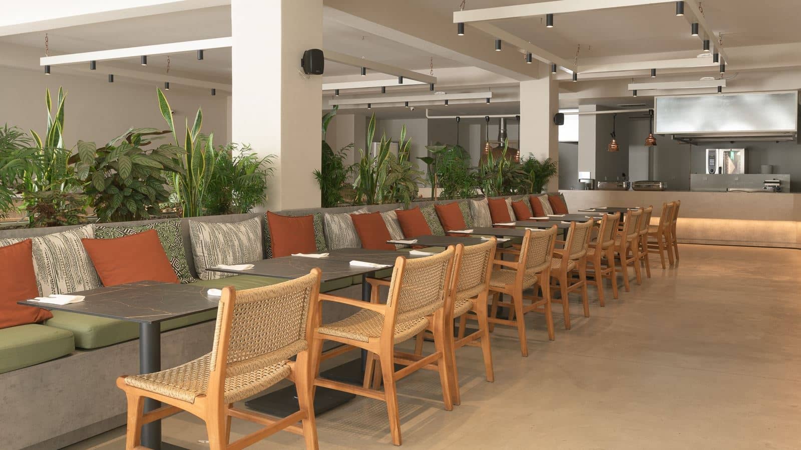 restaurants-main-restaurant