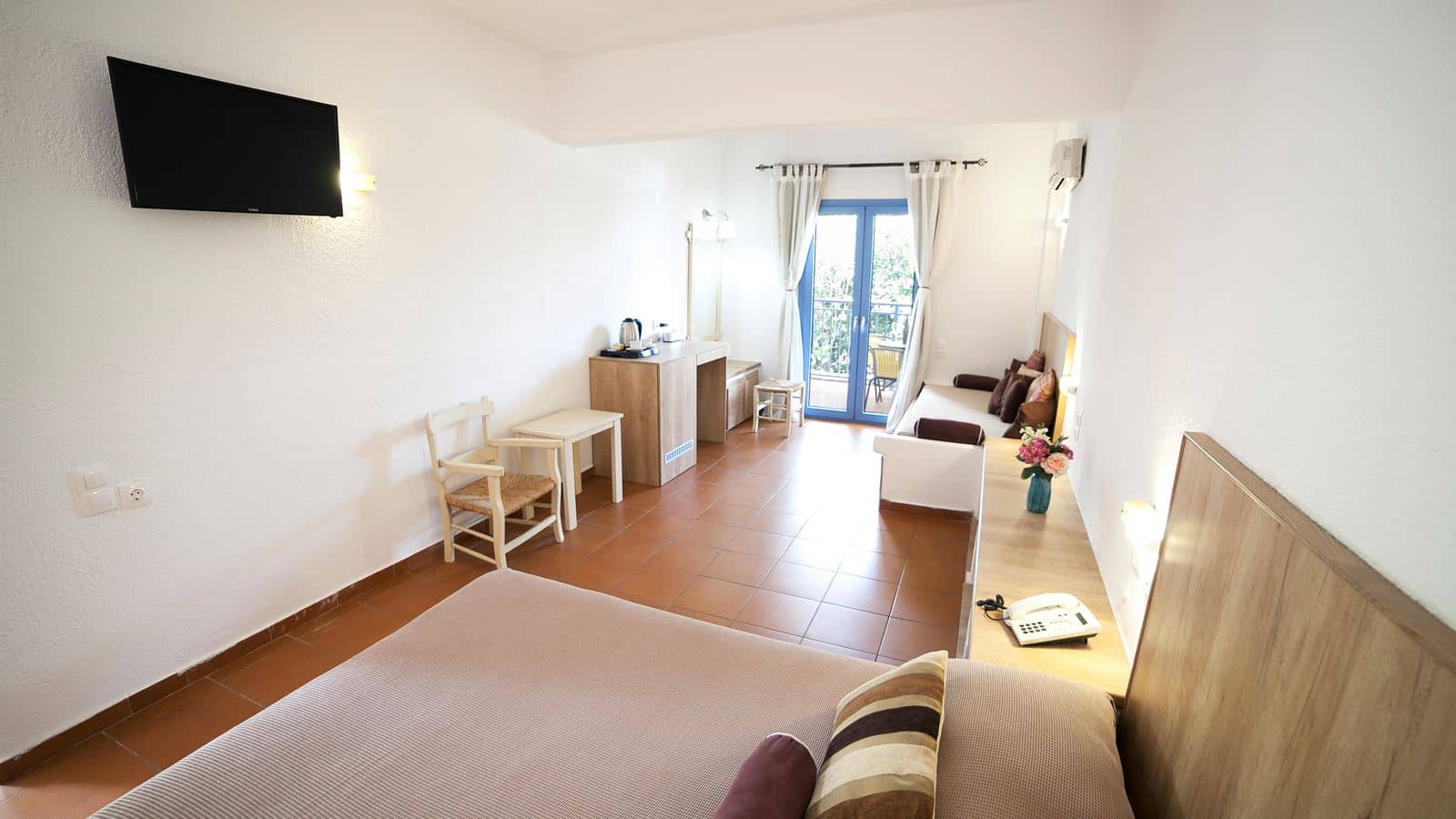 rooms-superior-room