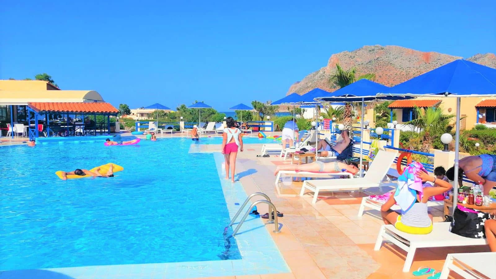 pools-outdoor-pool