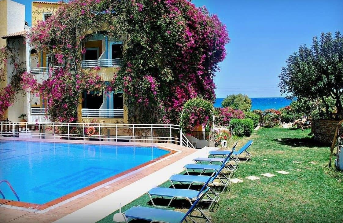 pools-outdoor-pool
