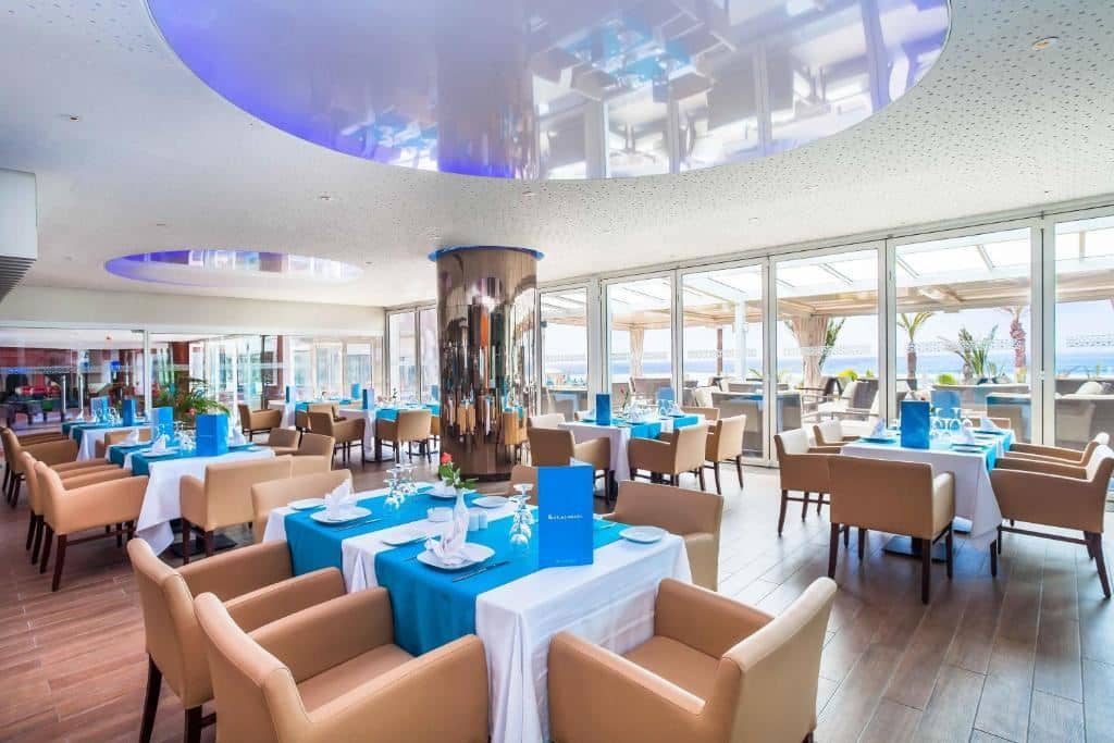 restaurants-restaurants