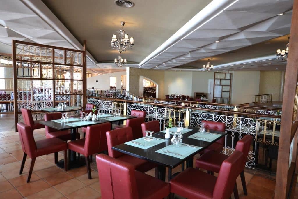 restaurants-restaurants