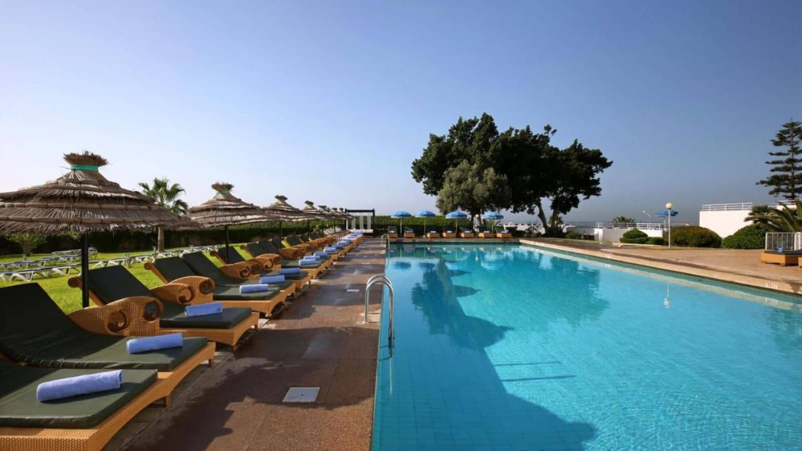 pools-outdoor-pool