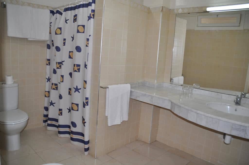 rooms-standard-room