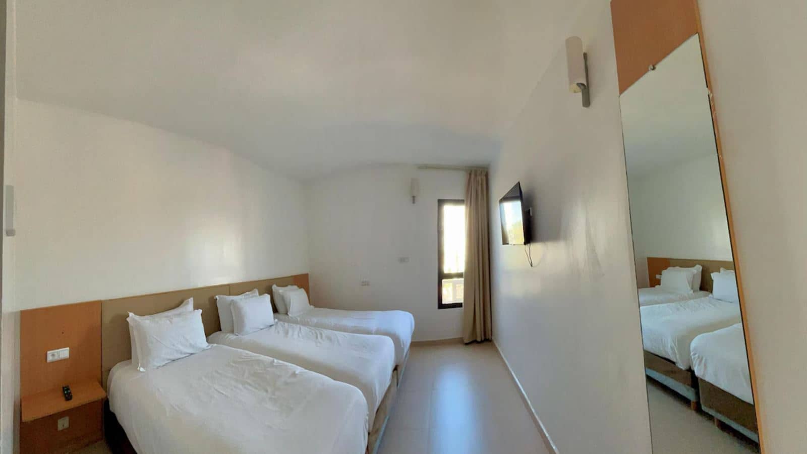 rooms-triple-room