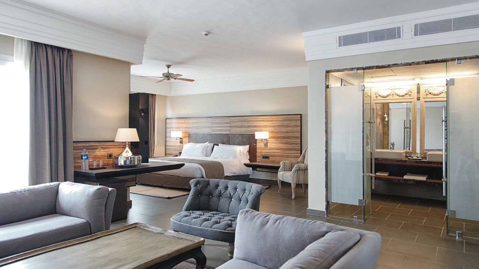 rooms-junior-suite-standard-sea-view-room