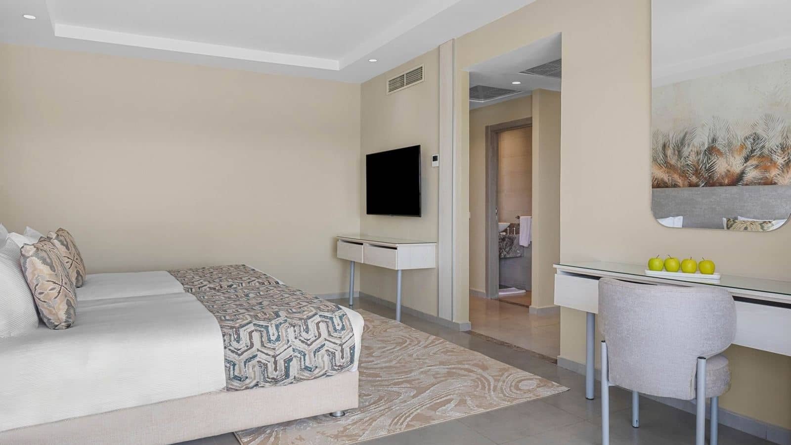 rooms-family-room-gardenview