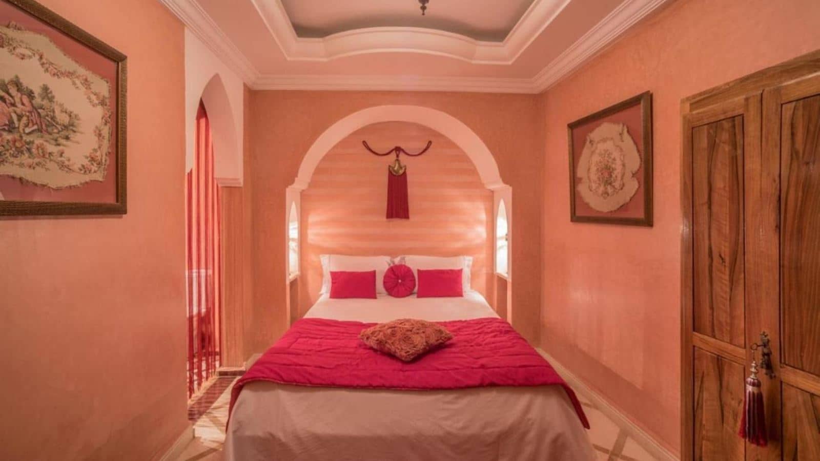 rooms-superior-room