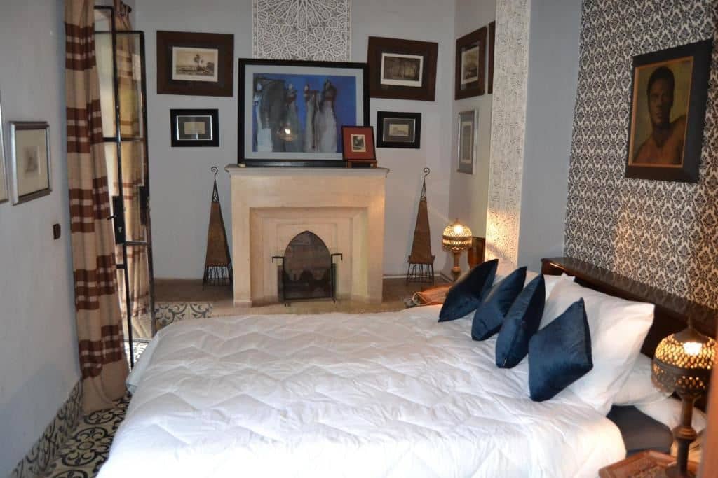 rooms-standard-room