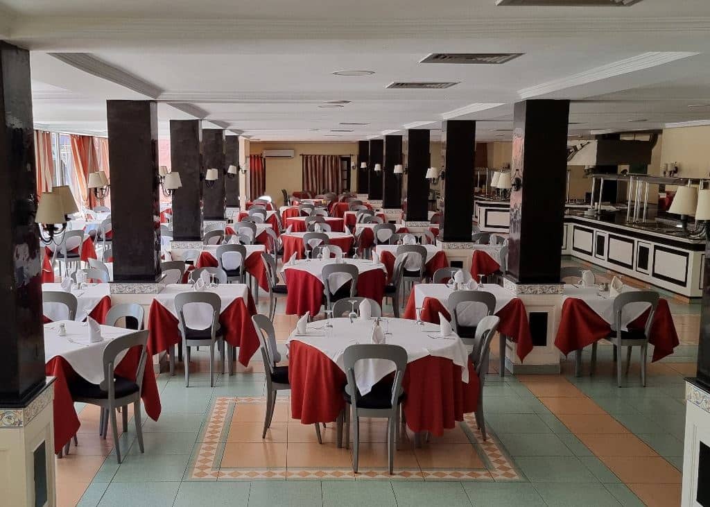 restaurants-restaurants