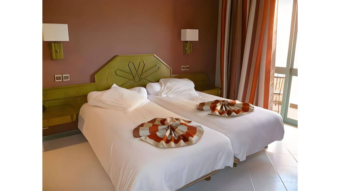 rooms-standard-room