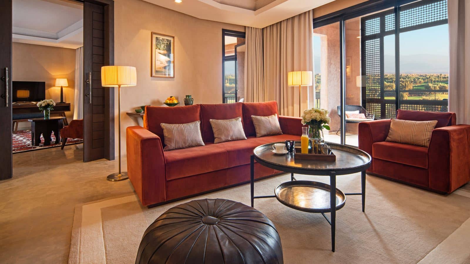 rooms-deluxe-room-mountain-view