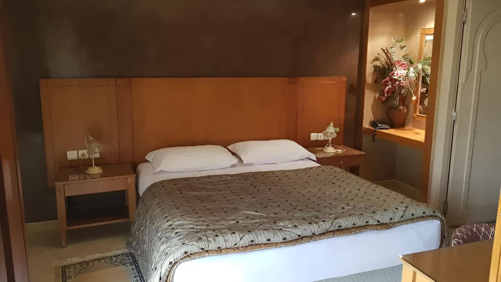 rooms-senior-suite