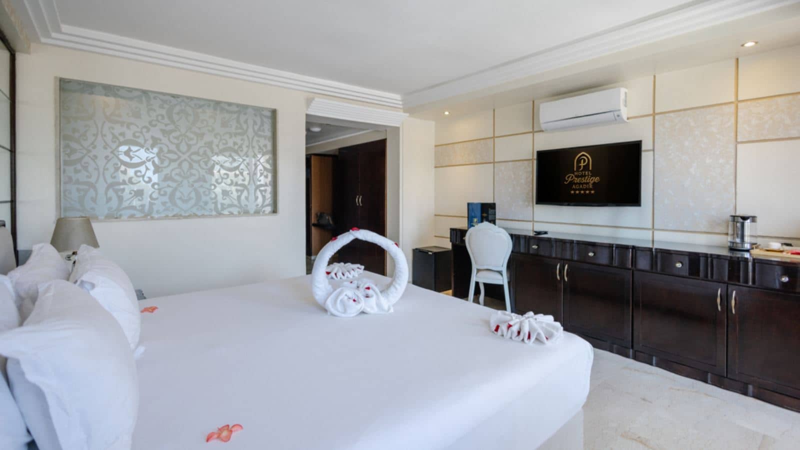 rooms-standard-room
