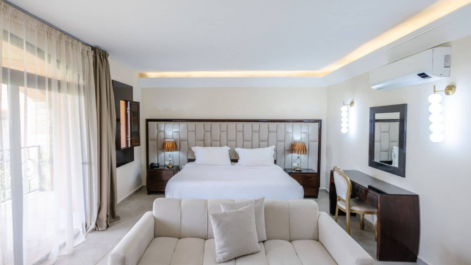 rooms-superior-room