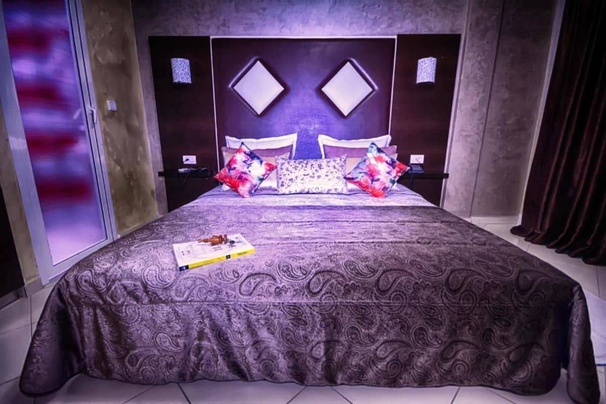 rooms-standard-room