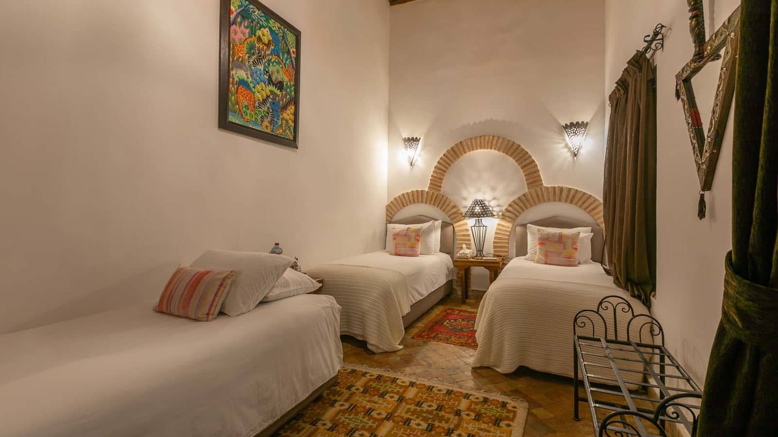 rooms-triple-room