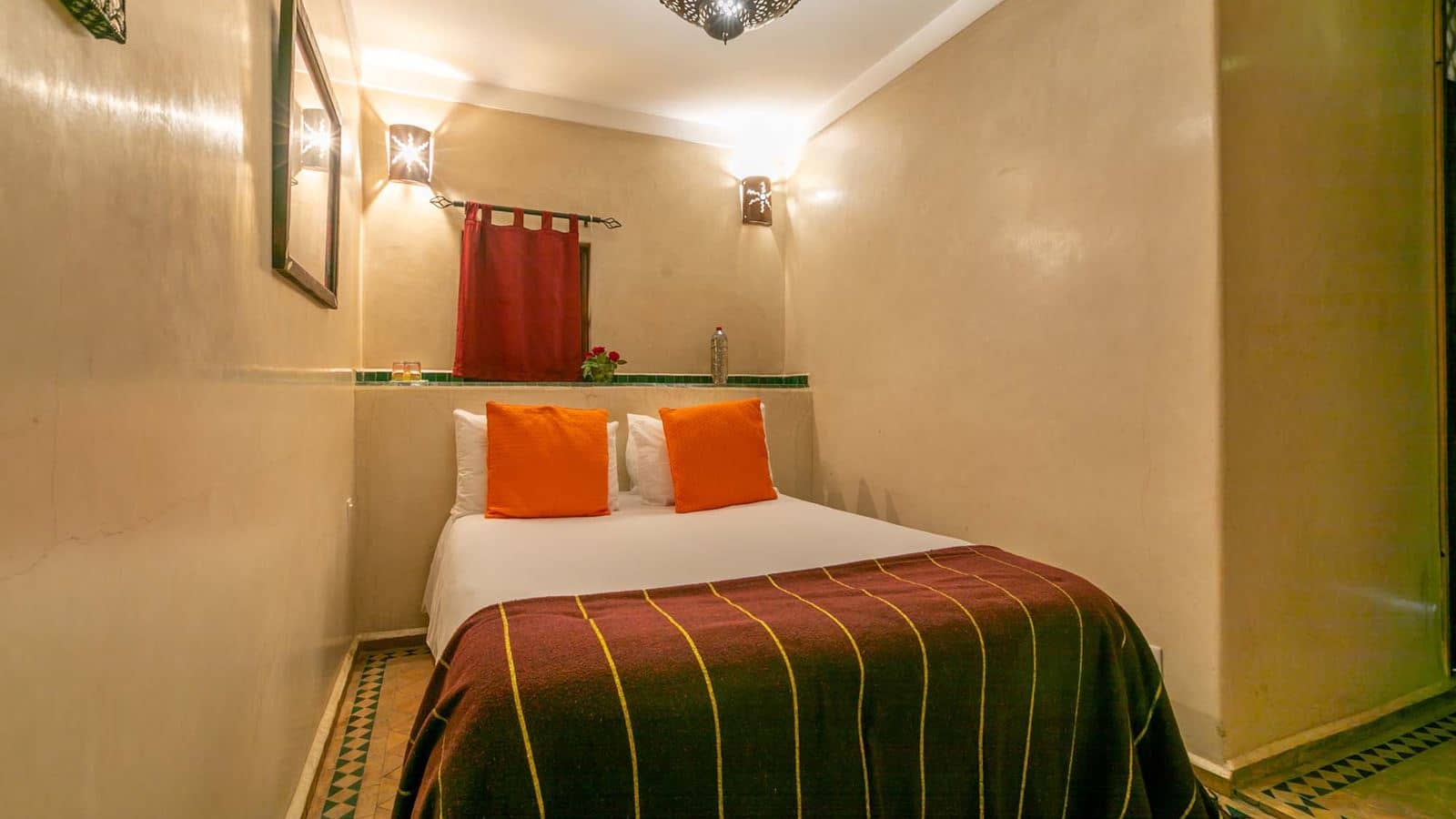 rooms-single-room