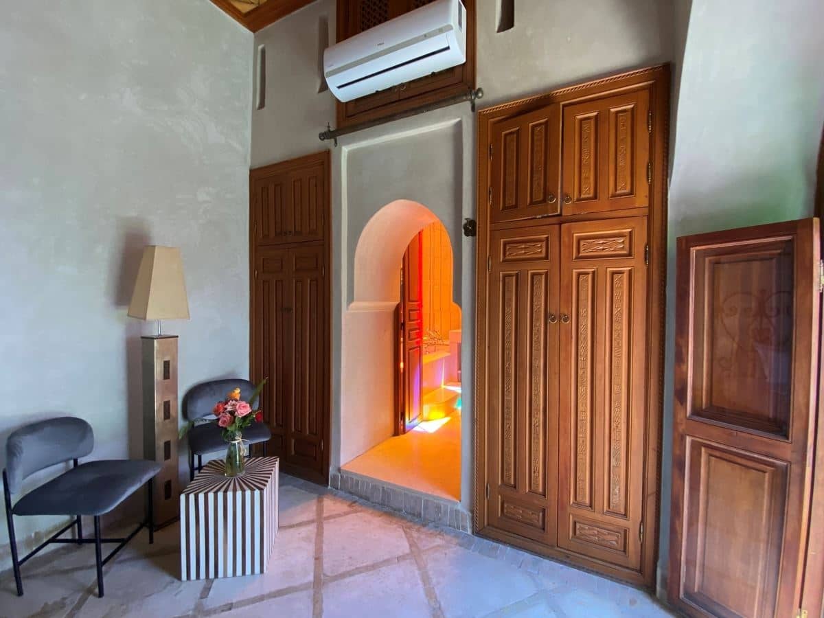 rooms-doubletwin-deluxe-room