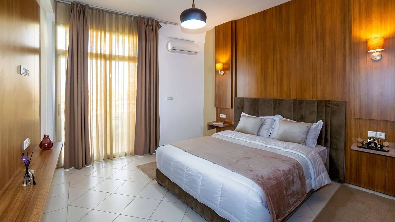 rooms-2-bedroom-apartment-cityview
