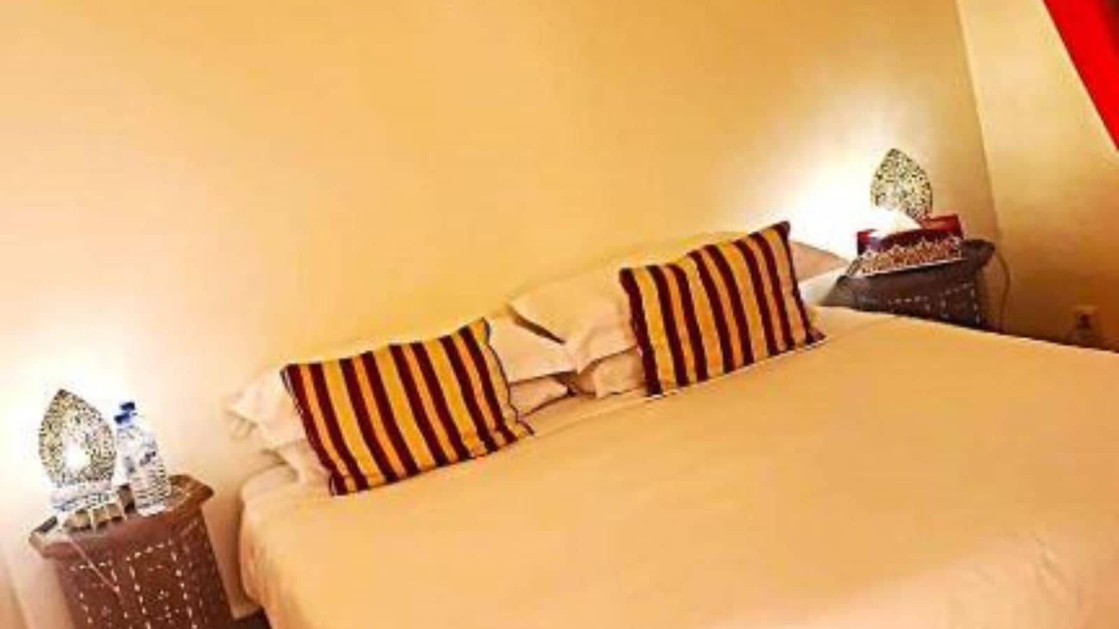 rooms-superior-room